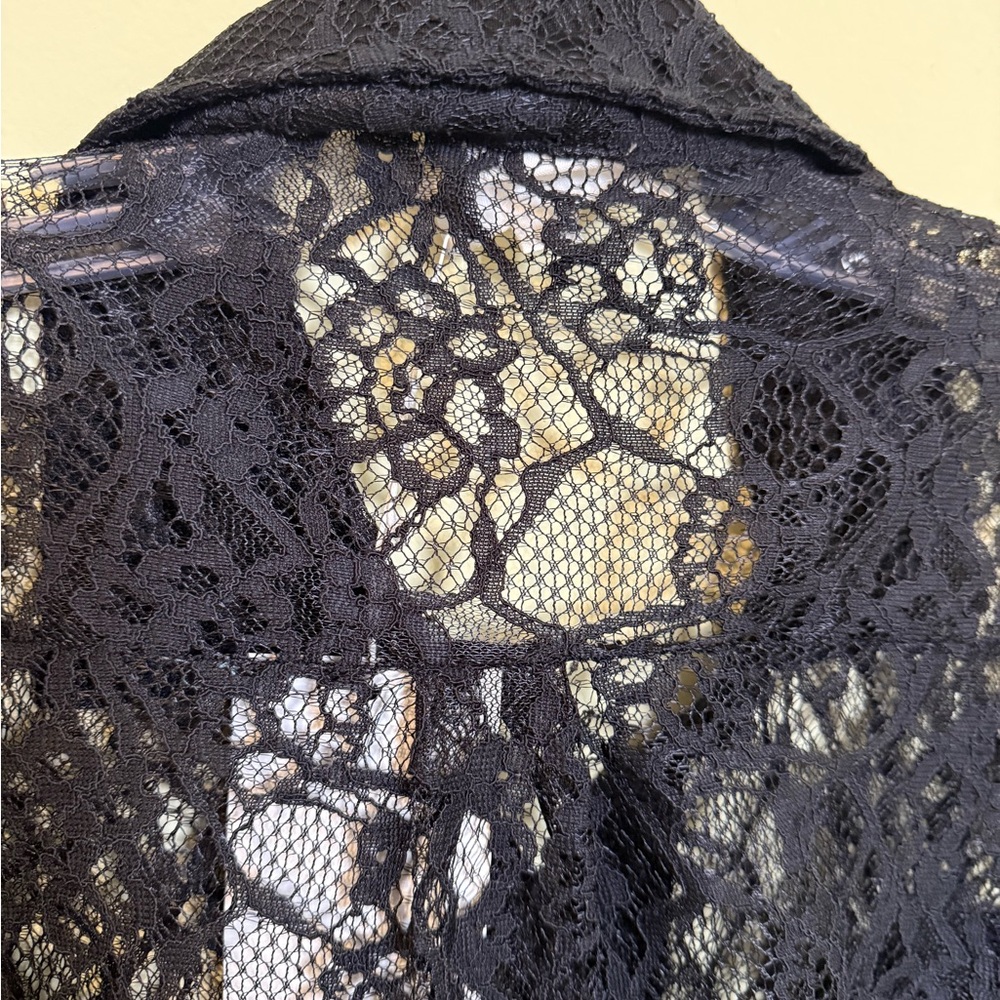 ANDREE BY UNIT Black Lace Blouse *NEW WITH TAGS* - Picture 10 of 12